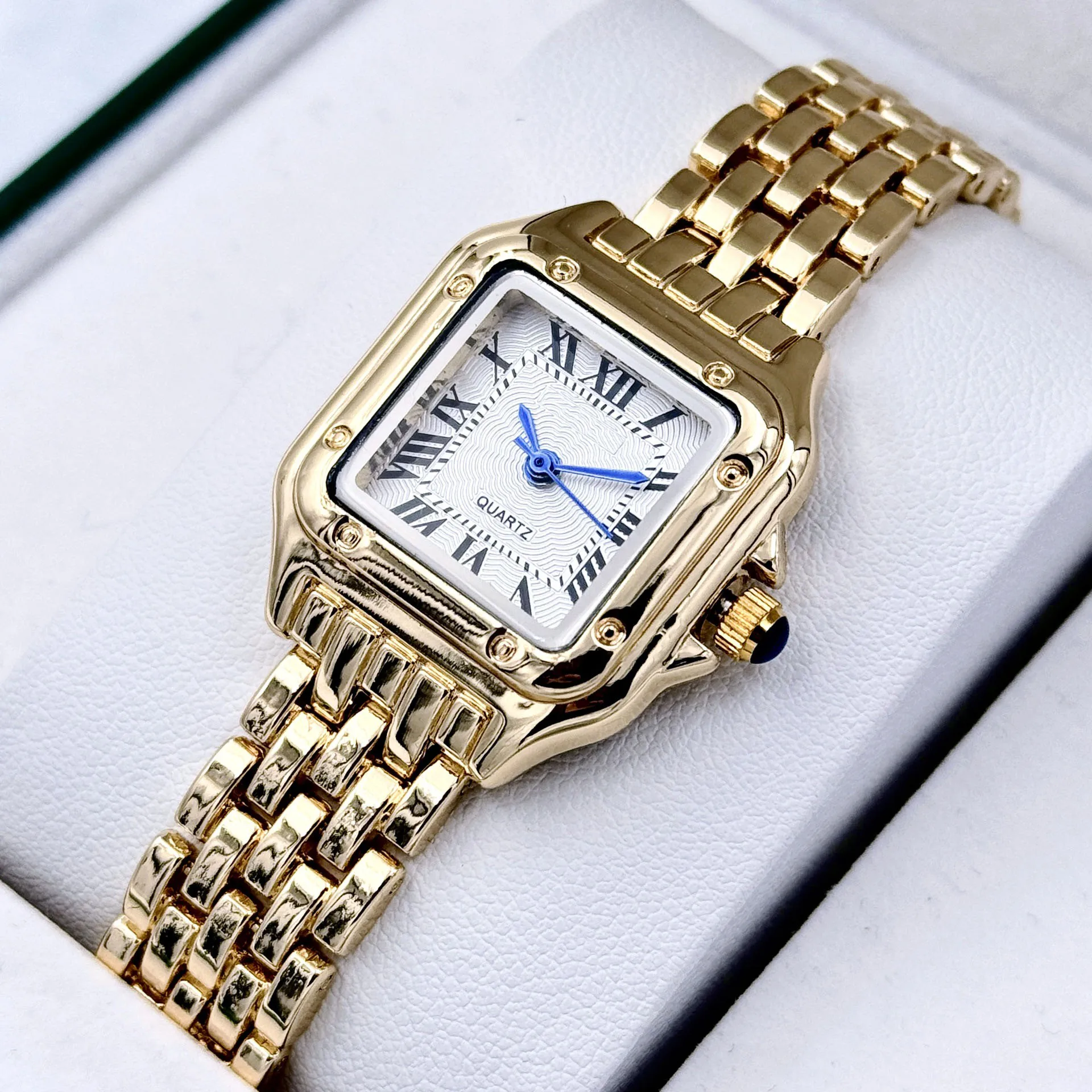 MAYZHISU Women's Fashion Square Watches Gold Alloy Strap Luxury Ladies Quartz Wristwatches Qualities Female Roman Scale Clock