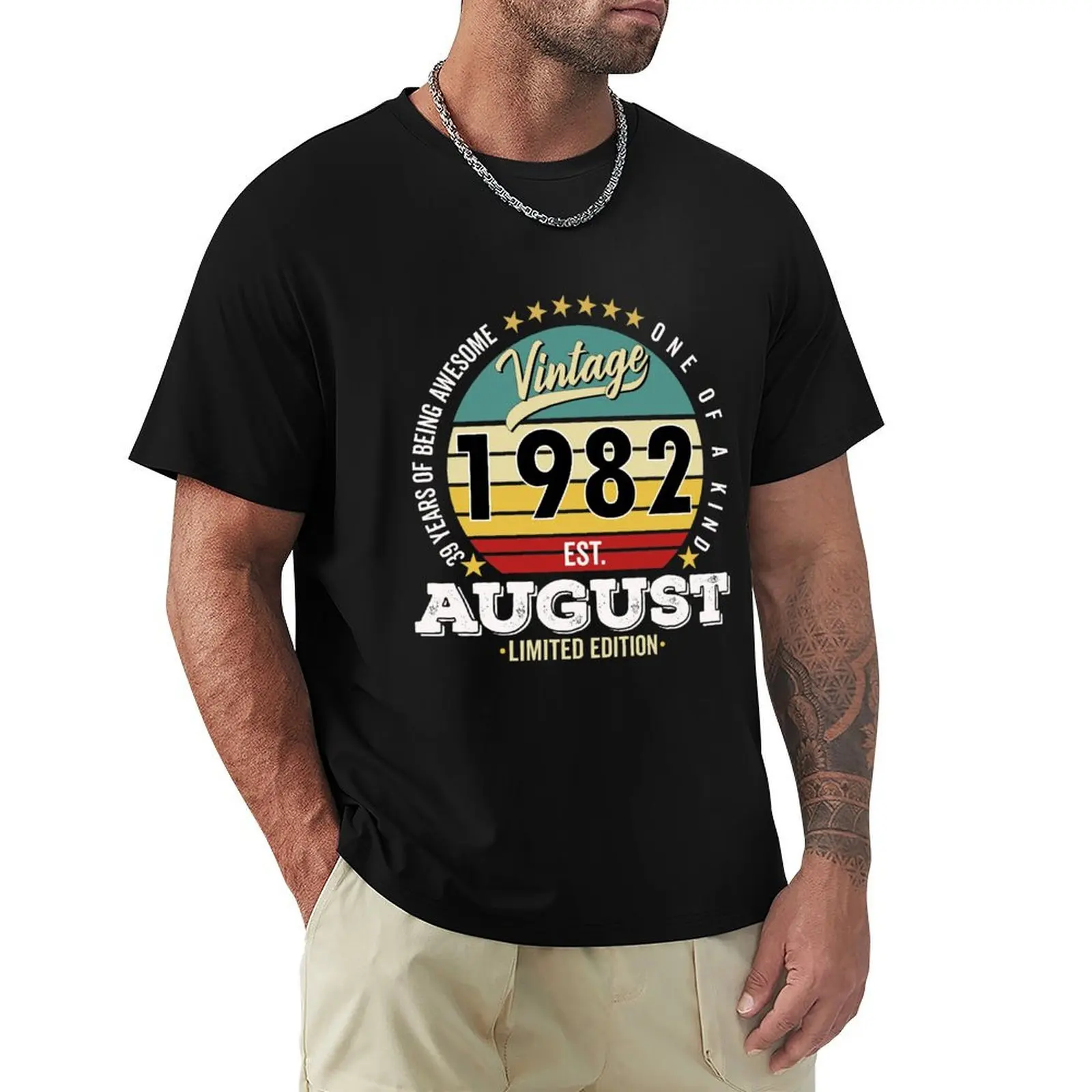 39 Years Of Being Awesome - One Of A Kind Limited Edition - 1982 Vintage 39s Retro, Classic, Cool, August Birthday. T-Shirt