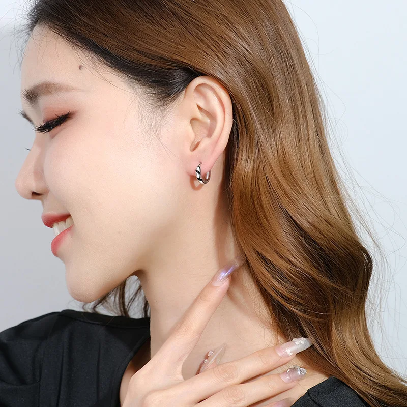 European and American Temperament Striped Drop Glue Earrings Fashion Ear Buckle Korean Version Personalized 925 Silver Jewelry