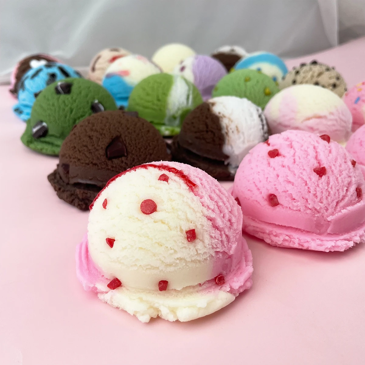 Thumbnail 2 - #1 Cheap Ice Scoops Worth Buying