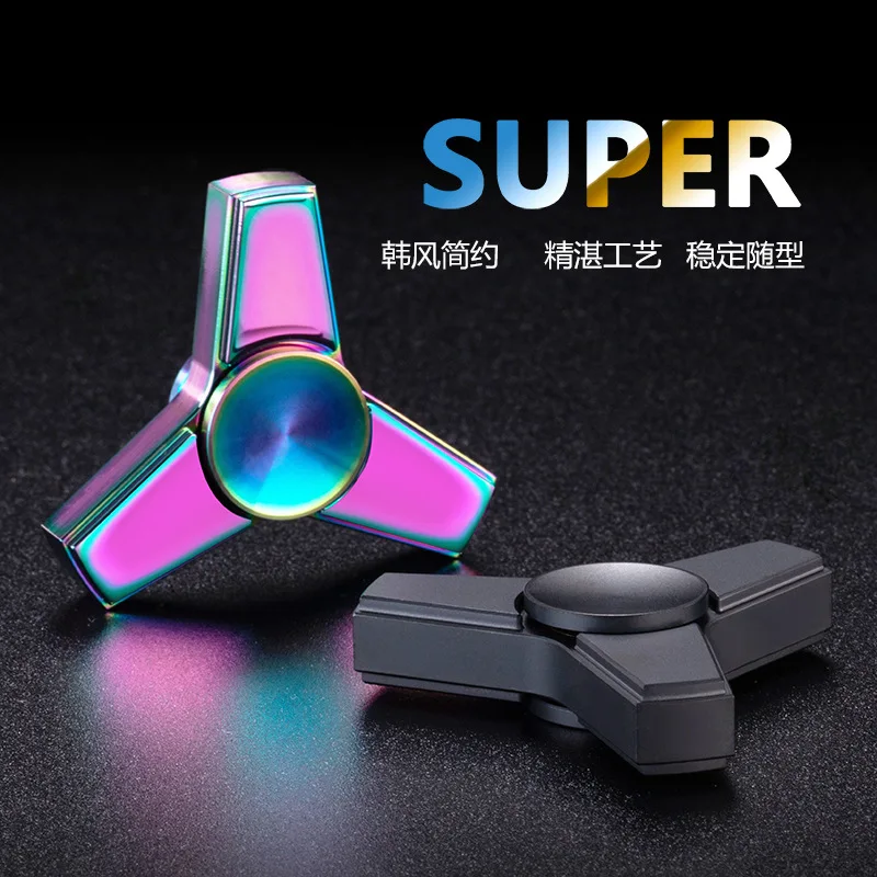 Mini Triangle Micro Creative Fingertip Gyroscope, With a More Balanced and Durable Triangle Principle