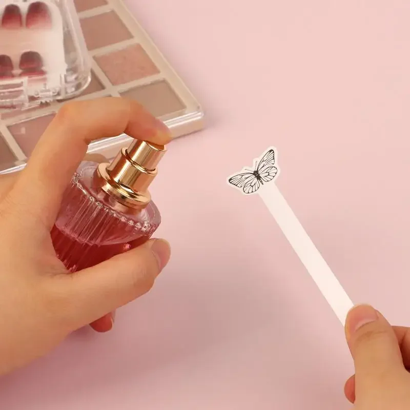 Strisce di carta per test di oli essenziali di profumo di fragranza per aromaterapia, test creativo a forma di farfalla da 100 pezzi
