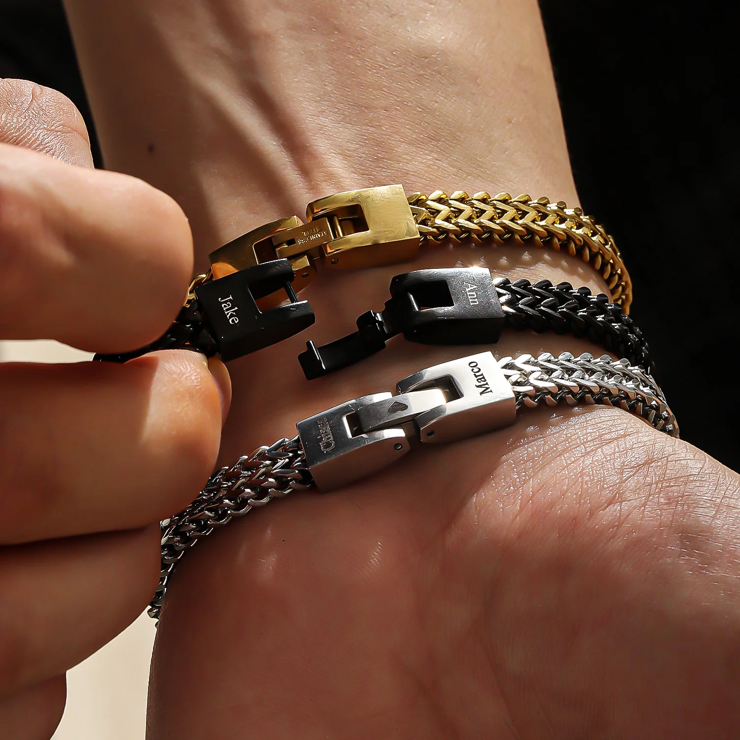 Dascusto Benutzerdefiniertes Namensarmband mit doppelter Seilkette für Herren, Edelstahlarmband, polierte Farbe, Punk-Biker-Armband, Herrenschmuck – Detail 5
