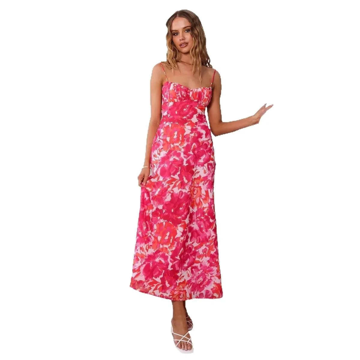 فستان نسائي مثير مطبوع بمزاج 2025 فستان صيفي أنيق بقصة منخفضة فستان هالتر بدون ظهر ملابس خروج على طراز الشاطئ رداء نسائي