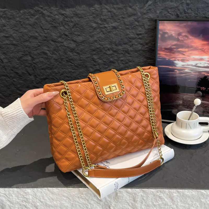 

2025 Diamond-Quilted Chain-Strap Shoulder Bag, Convertible Crossbody Purse for Women, Structured Vegan Leather Day to Night Tote