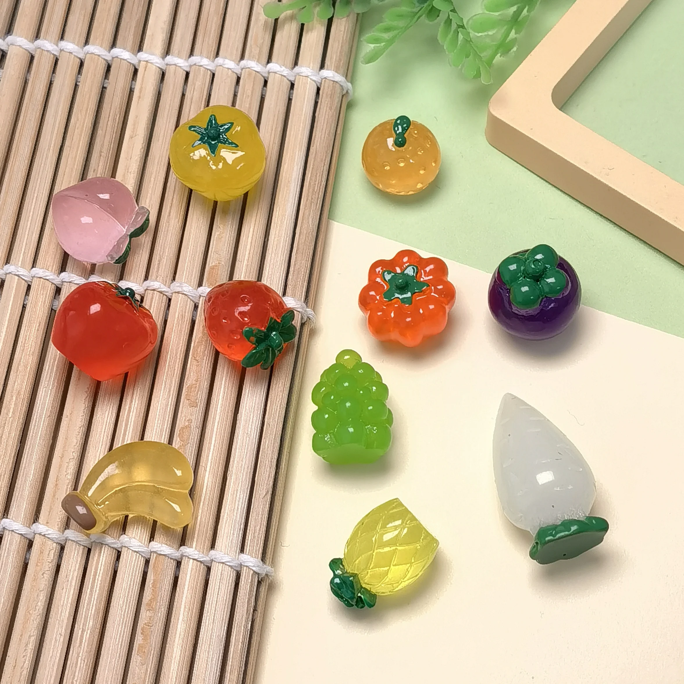 Luminous Simulation Vegetable Potato Carrot Strawberry Fruits Figurine Miniature Fairy Garden Decoration Accessories