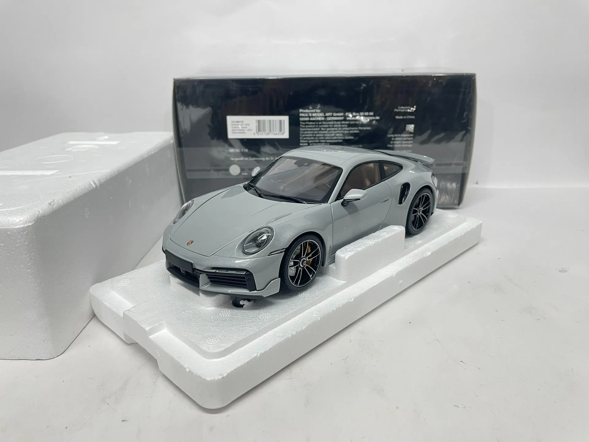 Minichamps 1:18 992 Turbo S Silver Simulation Limited Edition All Open Alloy Metal Static Car Model Toy Gift