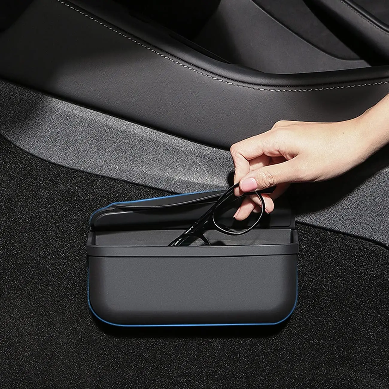 Herval For Tesla Model 3 Model Y 2020-2023 Silicone Storage Box Sun Glasses Coin Card Nylon Hook Loop Organizer Velcro Container