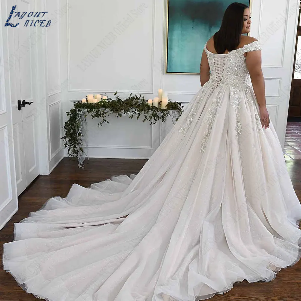 LAYOUT NICEB Plus Size Appliques Sweetheart abiti da sposa Backless Off spalla abiti da sposa Back Lace Up abiti para mujerLAYOUT NICEB Plus Size Appliques Sweetheart abiti da sposa Backless Off spalla abiti da sposa B