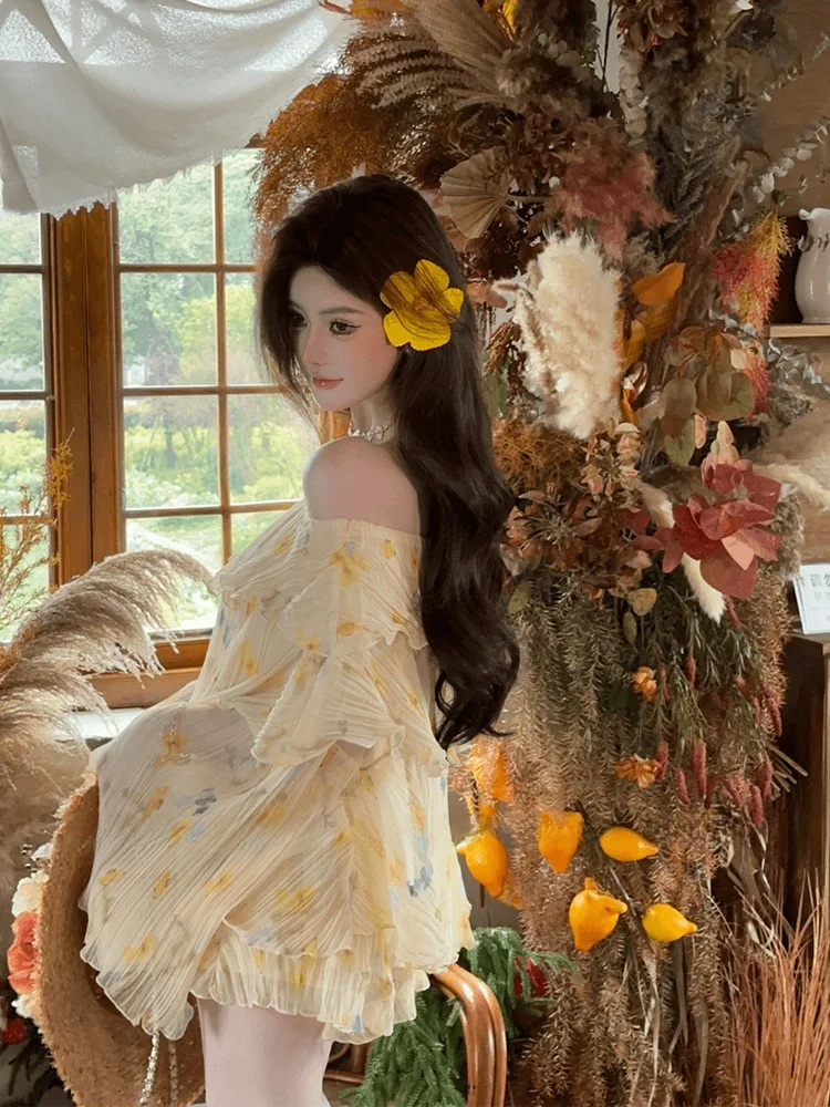 

SYJ Shuyijia Floral Print Bell Sleeve Shirt And Shorts Set for plus Size Women Summer Casual High Waist A-Line Skirt