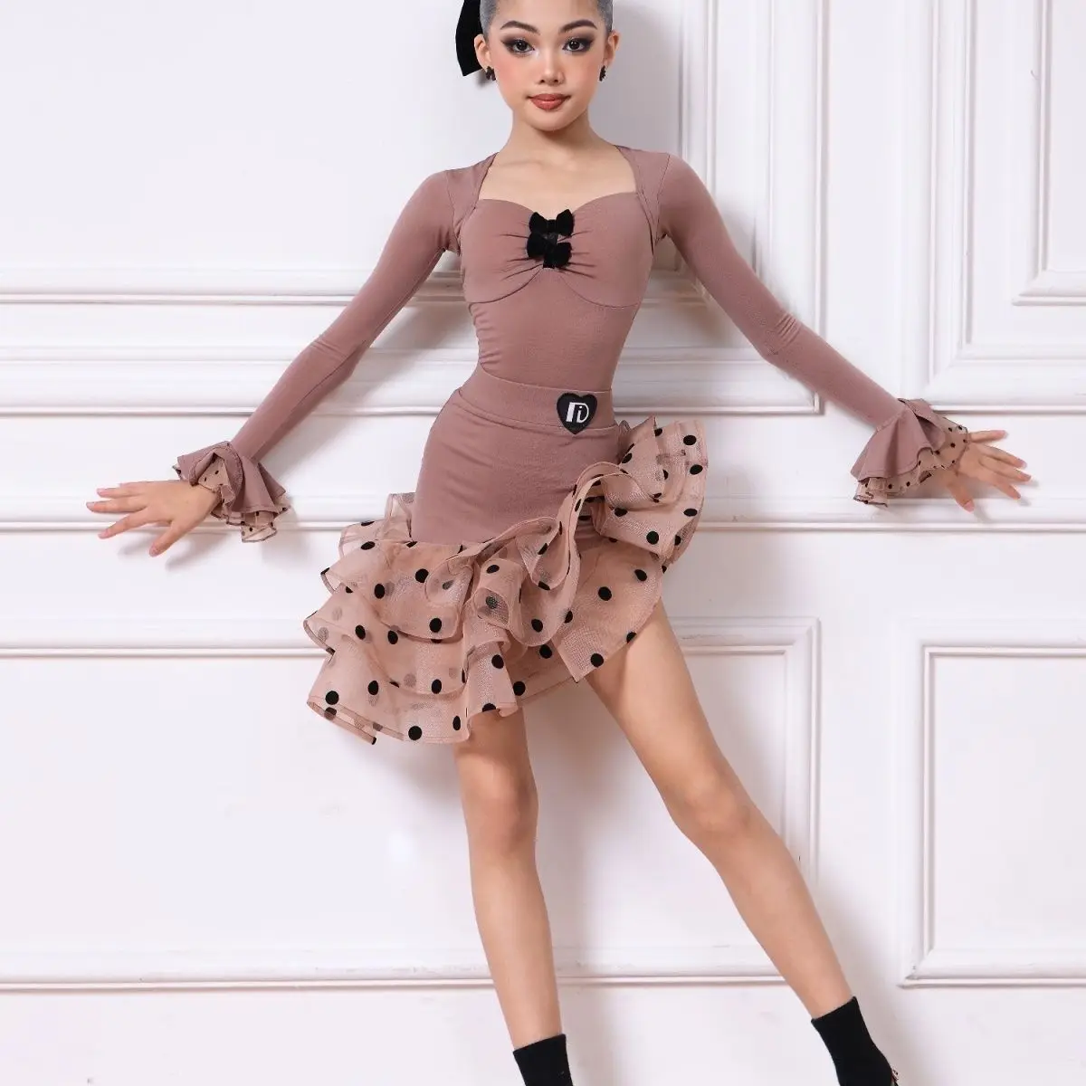 

Latin Dance Costume for Girls Long Sleeve Dot Ruffle Skirt Girl Performance Suit Kids Tango Cha Cha Practice Clothes