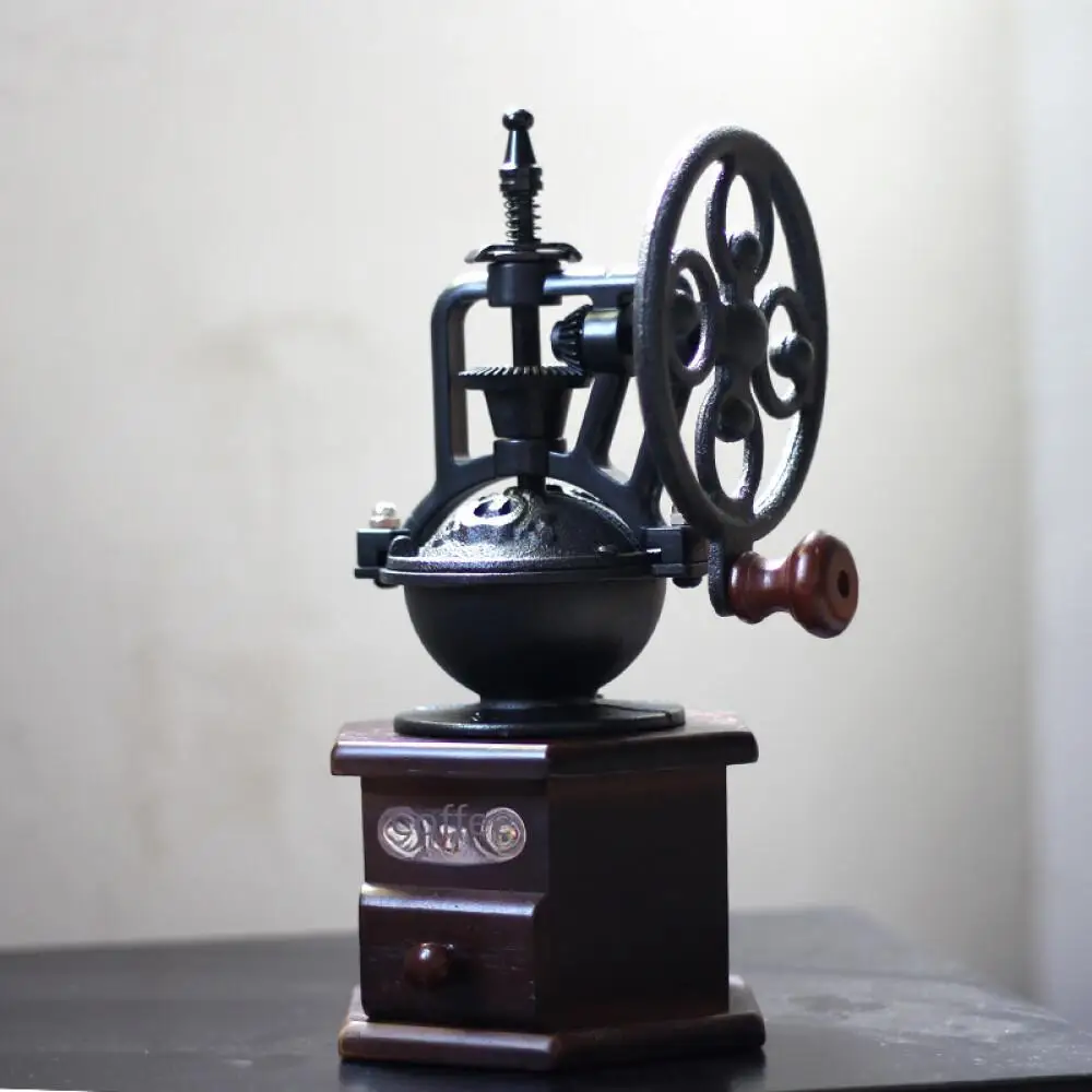 

Ручная мельница с шестигранным колесиком обозрения в стиле ретро, мельница для кофейных зерен, чугунная мельница, мельница для перца, приспособление для коммерческого использования