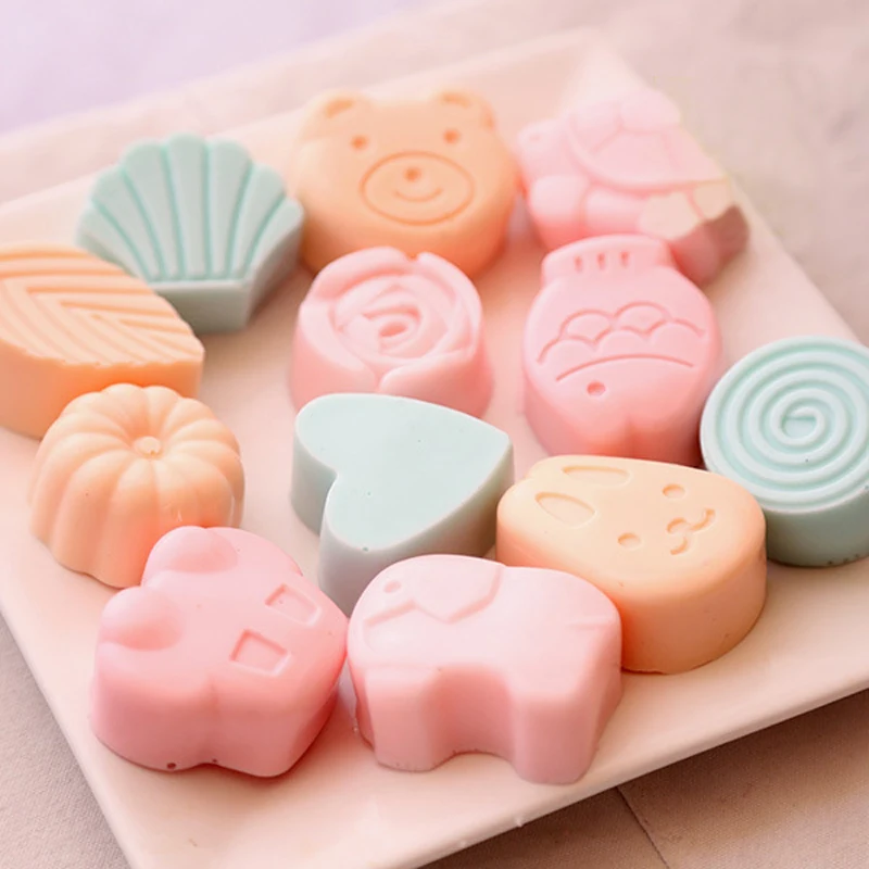 12 Cavity Animal Silicone Soap Mold Handmade Cake Baking Tools DIY Chocolate Cake Jelly Pudd Mold Supplies Baking Pan Tray Mould