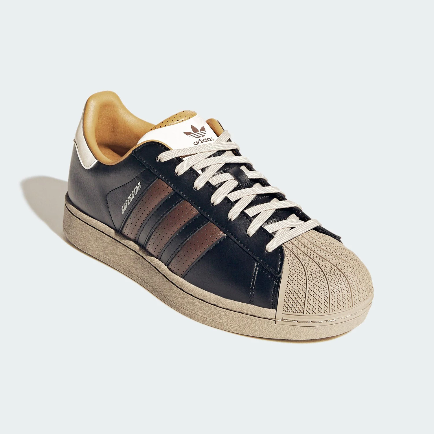 アディダス 正規品 クローバー メンズ レディース ローカッ - Running Gear Adidas のレビューと価格