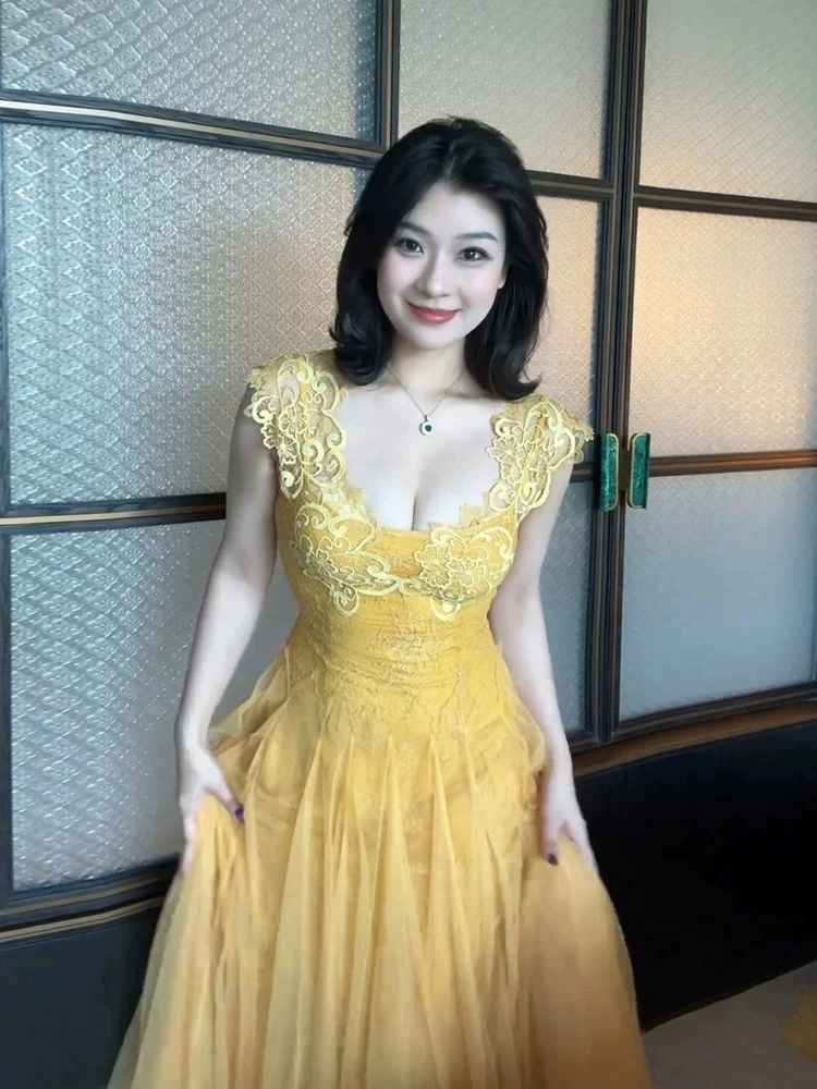 

Elegant Lace Mesh Dress for Plump Women Summer 2026 Long Dress High Waist A-Line Skirt Polka Dot Polyester Fiber Square Neck