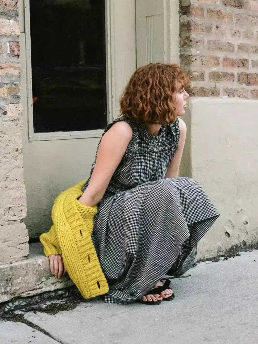 Abito lungo in cotone da donna scozzese bianco e nero 2025 Nuovo abito femminile alla moda senza maniche con scollo tondo in vita smock