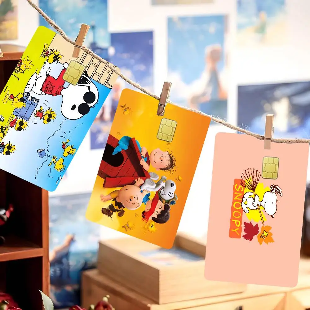 Мультяшная наклейка-скин S-Snoopy в стиле аниме для дебетовых и кредитных карт: забавная, ультратонкая, не выцветающая, с функцией включения/выключения, защитная пленка.