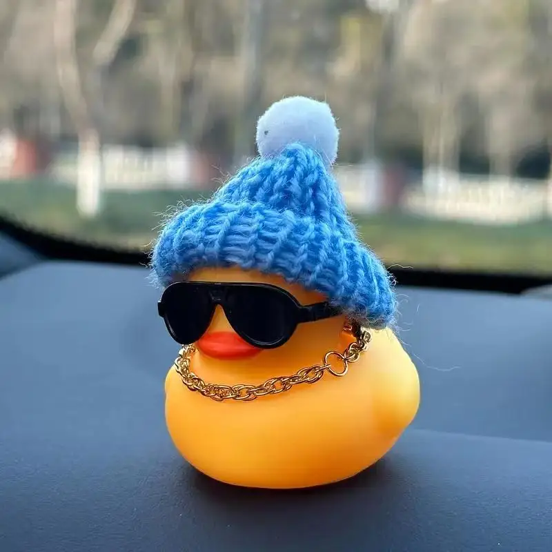 Adornos de pato de goma para coche, decoraciones para salpicadero de coche de pato de invierno para decoración navideña, decoraciones para el hogar con Mini sombrero, gafas de sol
