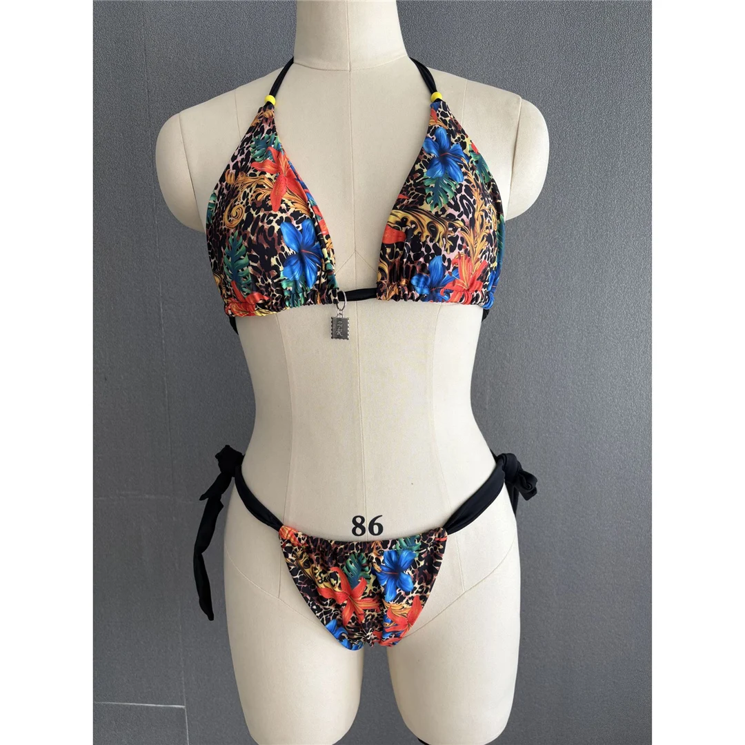 S - XL, mit Blumenmuster, trägerloses Bikini-Oberteil, Damen-Badeanzug, zweiteiliges Bikini-Set, Badebekleidung, Badeanzug, Modell V6212. – Detail 10