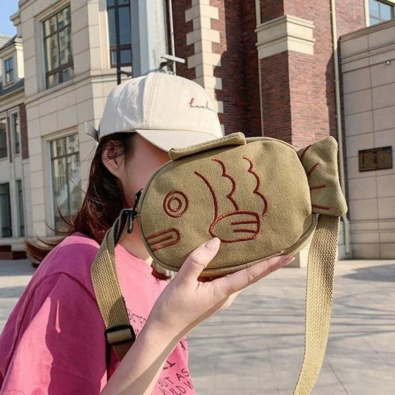 1pc Cute Canvas Messenger Bag Japan Style Embroidery Fish Shape Portable Zippered Small Purses Handbags Mini Crossbody Bag