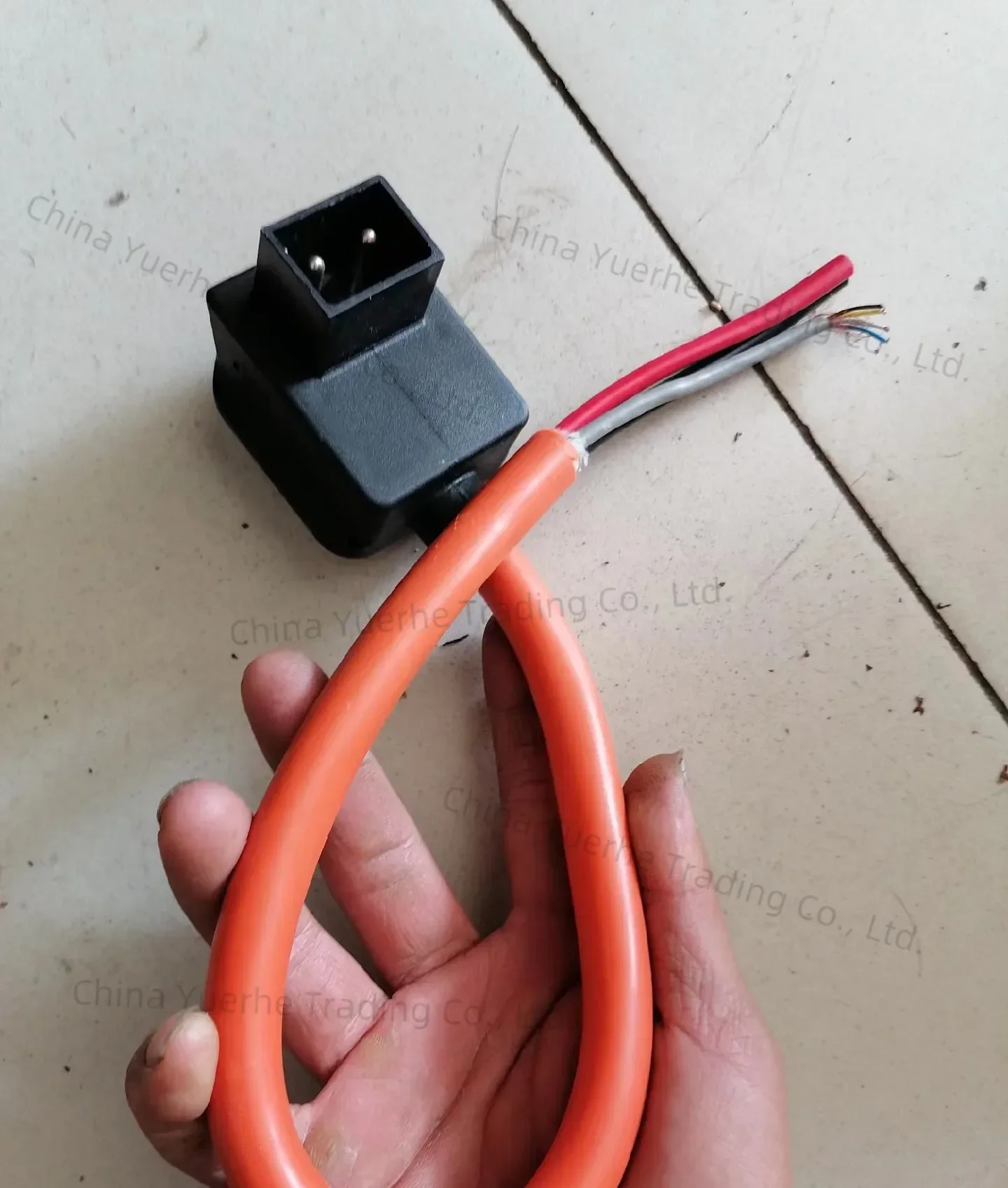 

Подходит для электромобиля Ecooter, оригинальные аксессуары E1 E2 e2max e5 e1L, выходная розетка литиевой батареи, локтевой кабель