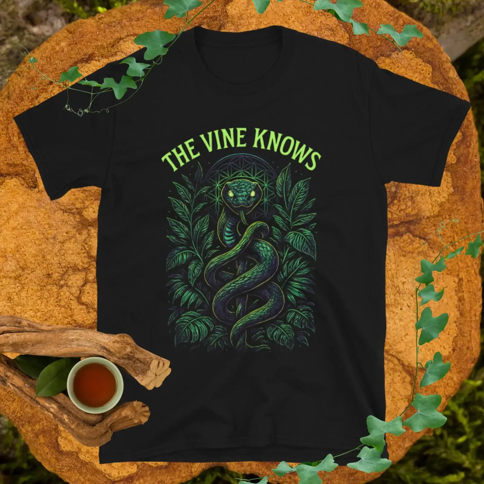 The Vine Knows Ayahuasca Psychedelic Snake T Shirt Sacred Mystical Jungle Visionary Art Psychonaut  vintage Washed fashion