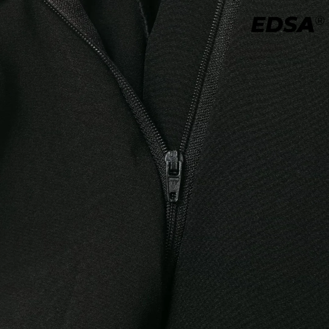 กางเกงขายาวทรงเอวไม่สมมาตรสีดำสำหรับผู้หญิง แบรนด์ EDSA เอวกลาง มีห่วงเข็มขัด กระเป๋าข้าง เหมาะสำหรับสาวออฟฟิศ