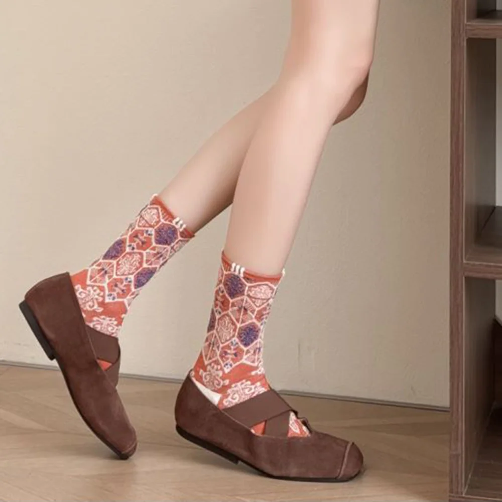 5 Pair Streetwear Accessories Women Socks Geometric Patterns Cute Long Socks Woman Middle Tube Sweet Flower Print Korean Style