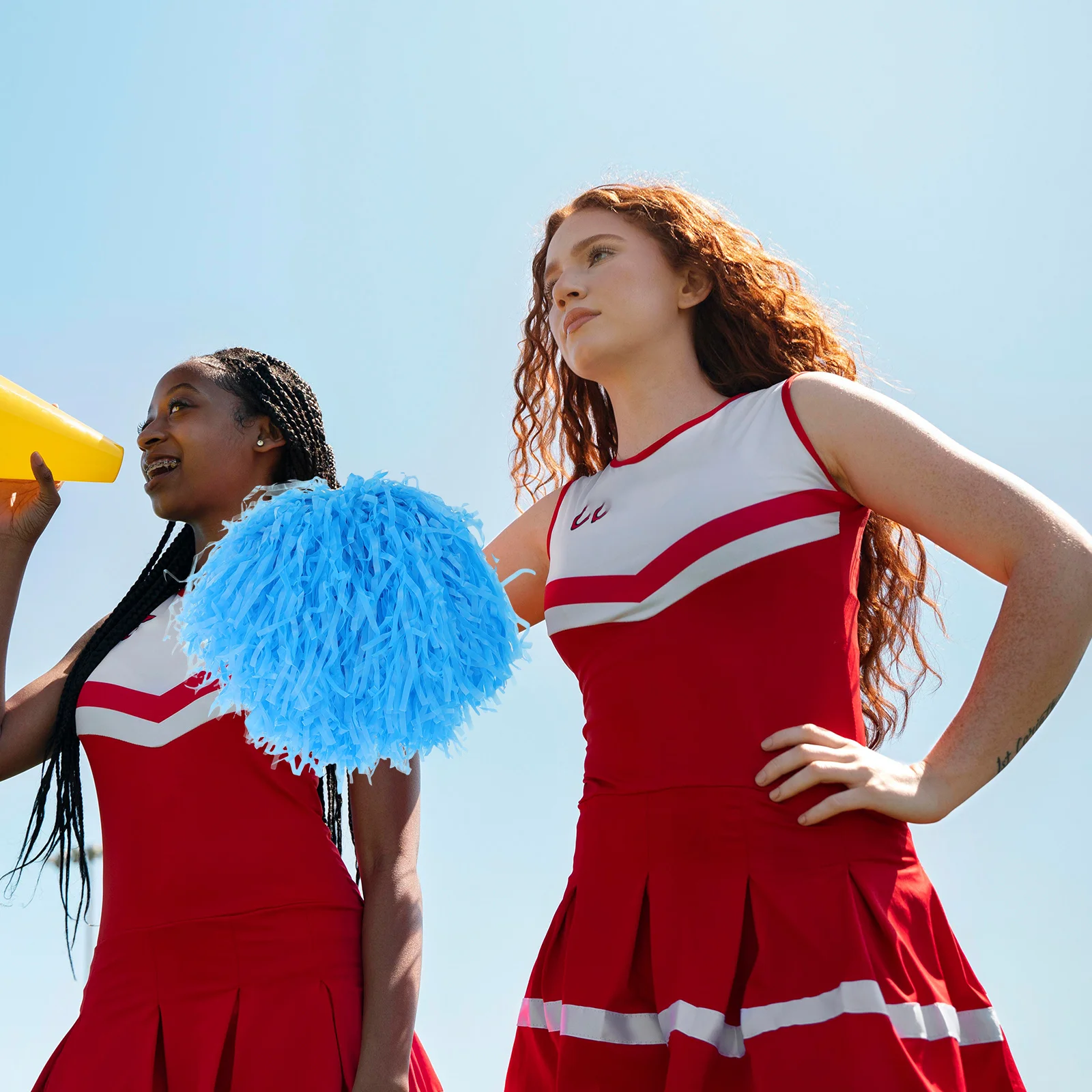 

8Pcs Cheerleader Pompoms Bright Durable Handheld Pom Pom Props for Sports Dance Party Events Cheering Accessories