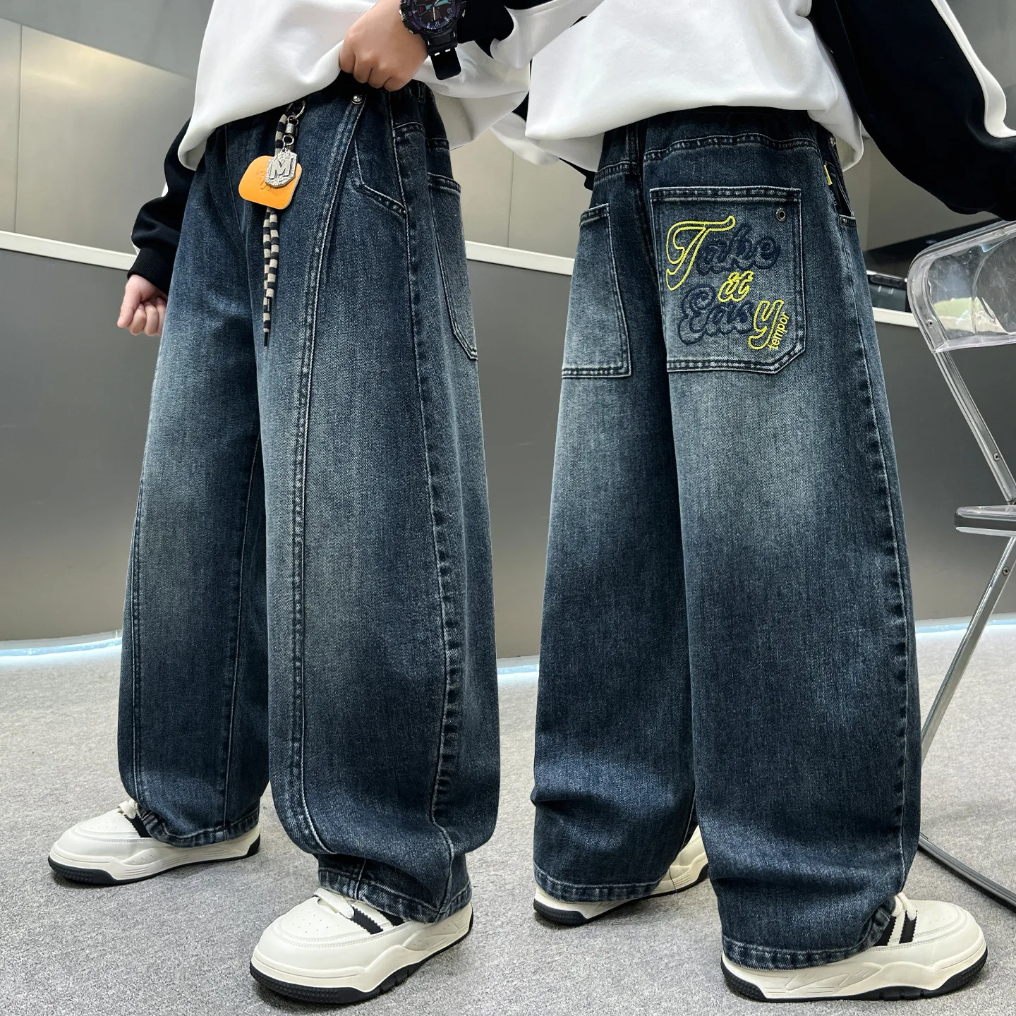 Boys Loose Straight Leg Jeans Spring Autumn Casual Trendy Embroidery Curved Knife Pants Comfortable Cotton Fashion Trousers