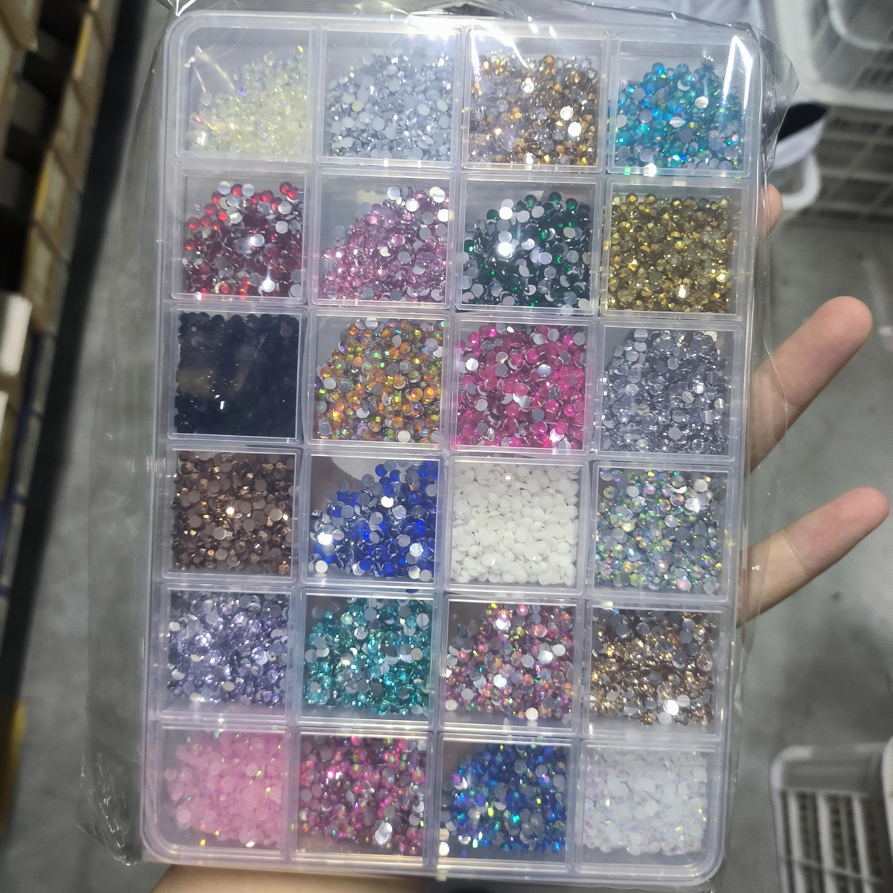 1Box 3D Colorful Round Nail Art Rhinestones Flatback Galss Diamond Gems Jewelry Nails Charms DIY Makeup Manicure Accessories &*1