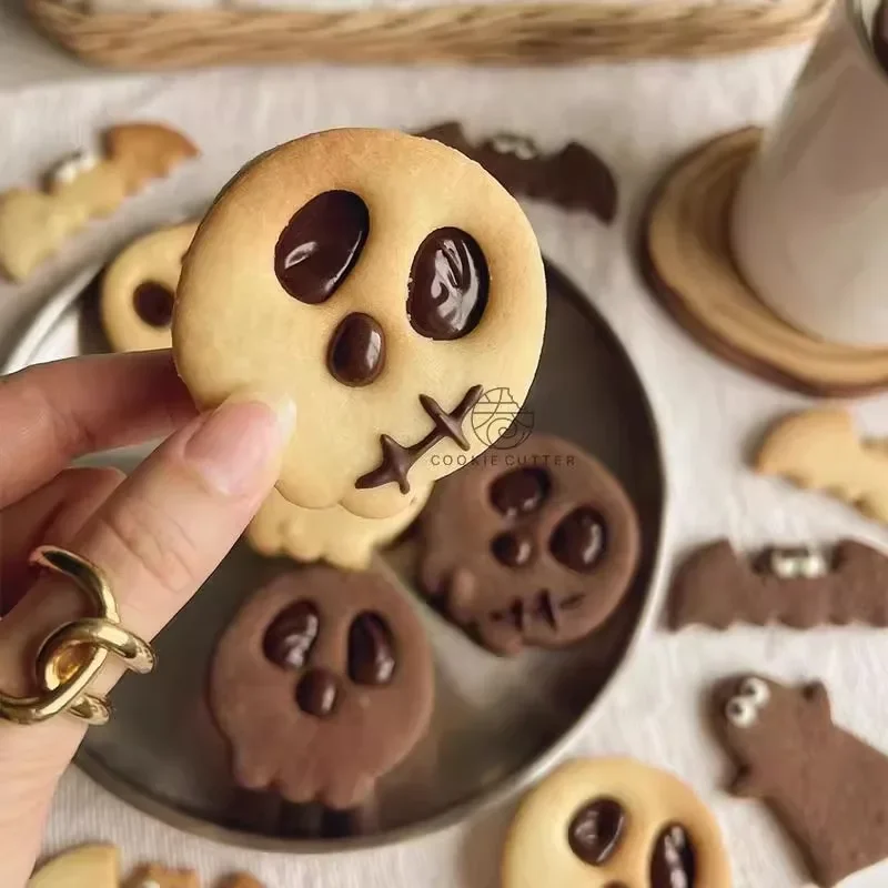 Halloween Decoration Skull Head Cookie Cutter Mold Stamp Day of The Dead Skeloton Face 3D Plastic Biscuit Press Mould for Baking