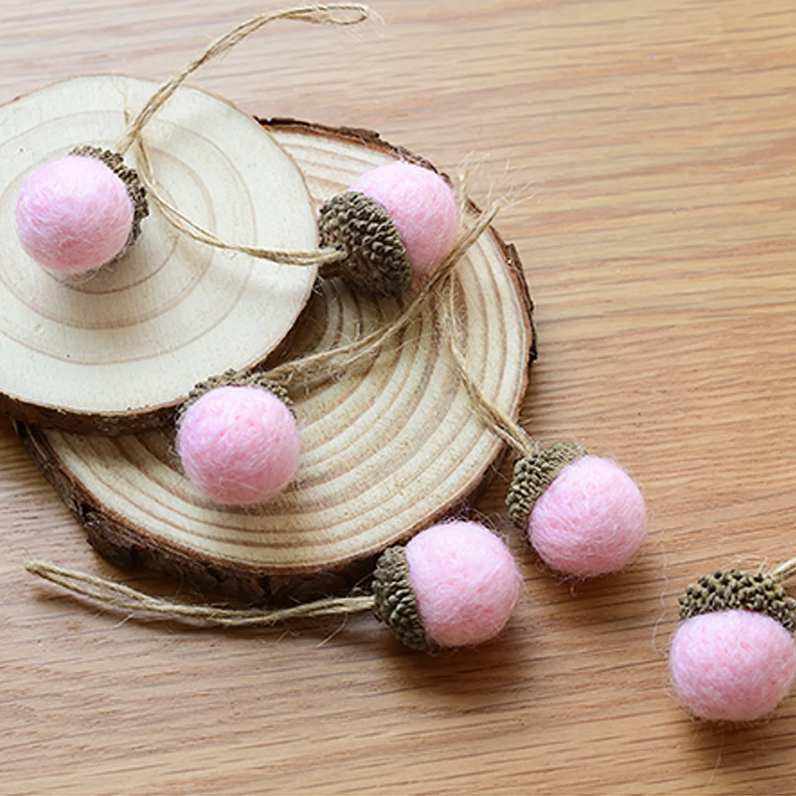 

Artificial Pine Cones Acorn Bunches DIY Material Pendants Small Ball String Gray Felt Pink Red White Green Christmas Decorations