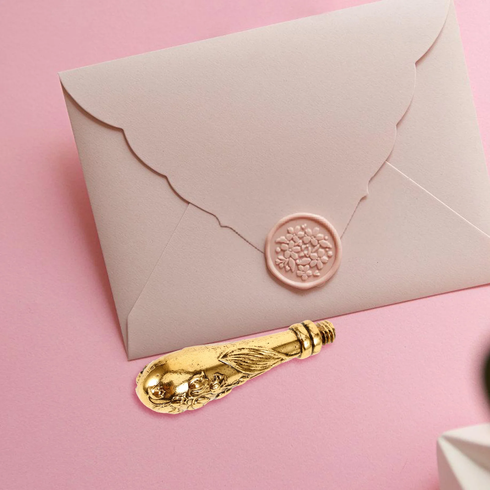 

Alloy Wax Seal Handle Metal Stamper Handle Retro Design Comfortable Grip for Envelope Sealing Envelope Stamp Handles