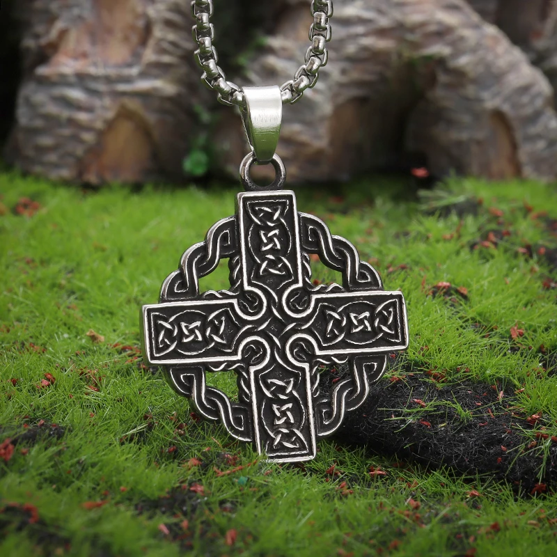 Celtic Cross Necklace for Men Women Vintage Viking Irish Knot Amulet Pendant Lucky Jewelry Gift