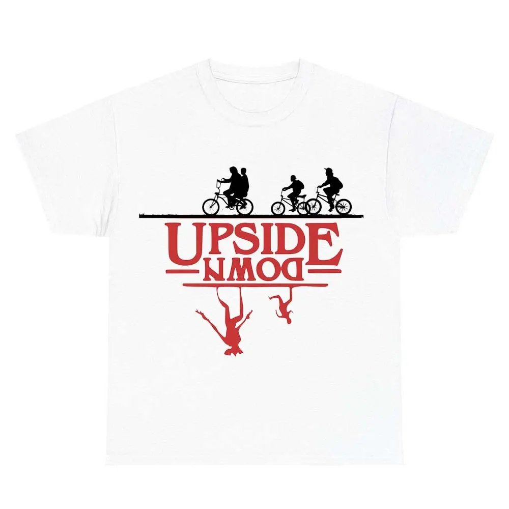 

Американские ретро-энтузиасты будут в восторге! Футболки с короткими рукавами Hellfire Club универсальны и подходят для всех!