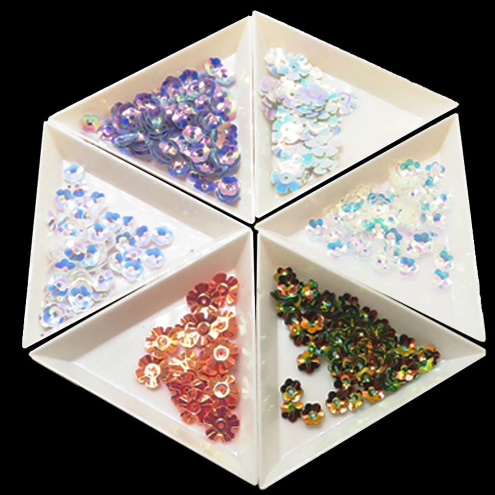 

24Pcs Plastic Jewelry Plates Triangle Sorting Trays for Beads Rhinestones Jewelry Tools Organizer