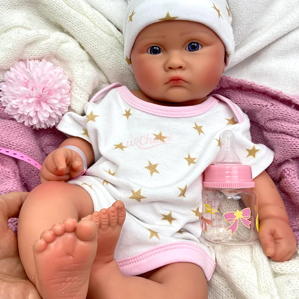 18 Zoll große, weiche Reborn-Puppe mit blauen Augen, 3D-bemalte Reborn-Puppe, lebensechte Silikon-Neugeborenenpuppe, Weihnachtsgeschenk für Mädchen