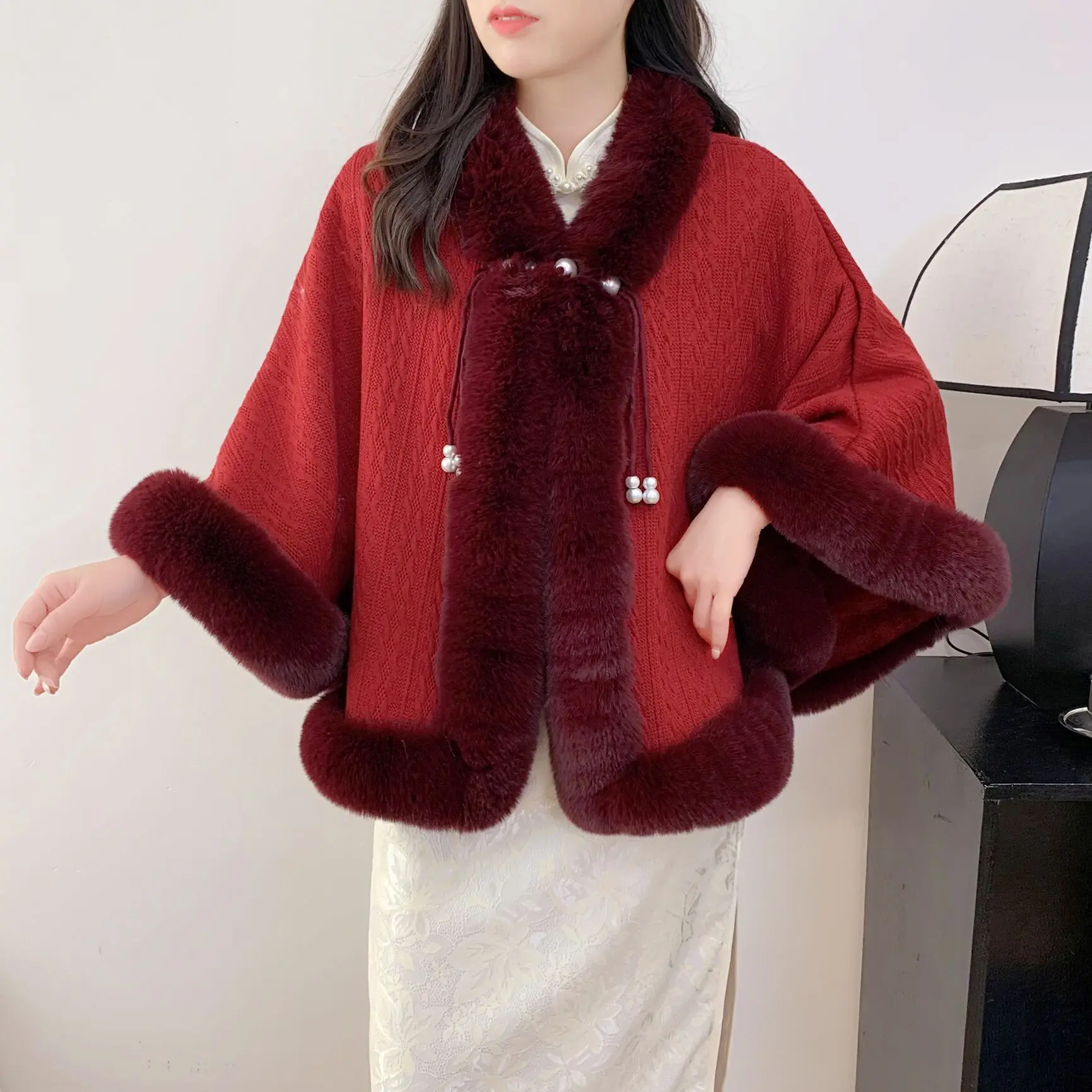 

Poncho Cloak Shawl Women's Autumn Winter Short Print Plush Thickened Imitation Rabbit Fur Collar Cheongsam Wedding Cape Coat W6