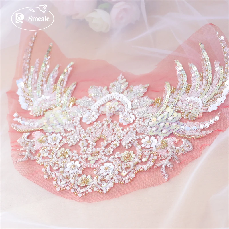 Rote Pailletten Perlenstickerei Spitze Engelsflügel. Kopfbedeckung, Kostüm Hanfu Gürtel, Champagner Gold Fischschuppen, Performance Kostüm, RS 252286 – Detail 3