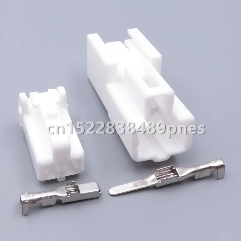 2 Pole 7282-1027 7283-1027 MG651201-4 Automotive Brake Reversing Light Socket Speak Audio Wiring Harness Connector For Toyota