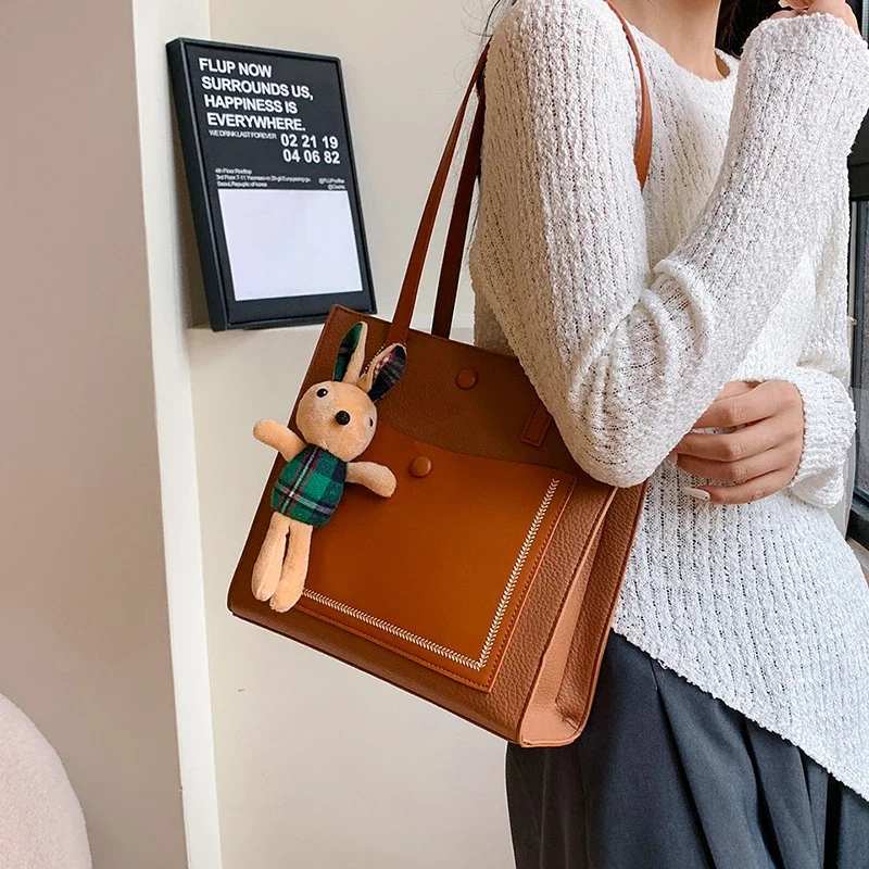 

Fashion Women's Bag PU Material Autumn and Winter Versatile Shoulder Bag Large Capacity Vehicle Sewing Decoration Commuter Bag