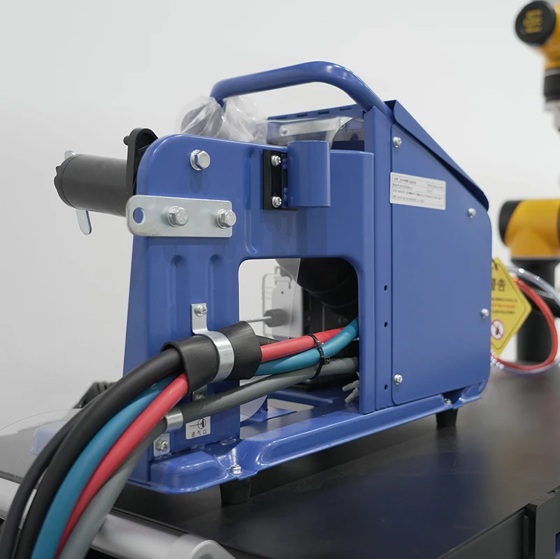 New Easy Prog IIMT 6-Axis Auto Cobot SS 5kg WeldingMechanical ArmManipulatorWorkstationServo Actuated Jib Arm view 3