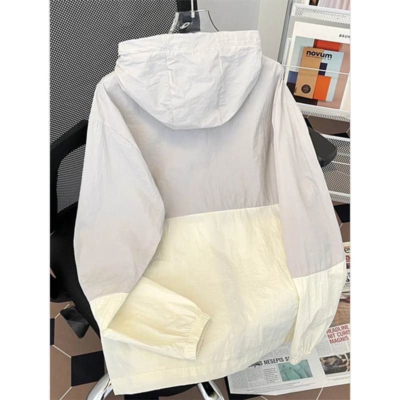 ผู้ชายนอกเสื้อผ้าป้องกันแสงแดดฤดูร้อนใหม่บางสบายๆหลวมซิป Splicing ชุดสูทเกาหลีกระเป๋าเสื้อแขนยาว