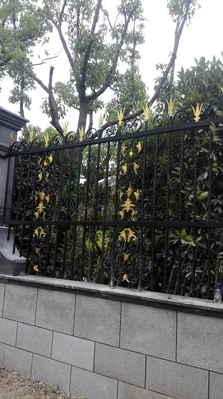 China Metal Fence Outdoor Panel Australia Municipal Ranch Racing Paddock Craf Aluminum Fence
