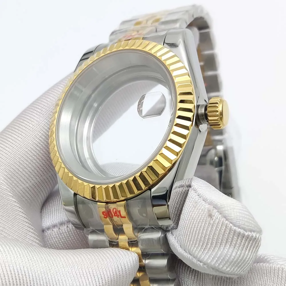 39 mm two-tone gold-plated case, Jubilee bracelet for calibre NH35/NH36, 28.5 mm dial, micro-adjustable stainless steel bracelet