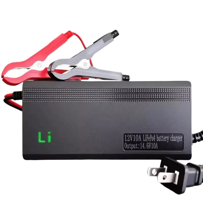 Lithium battery smart charger (note for output socket)