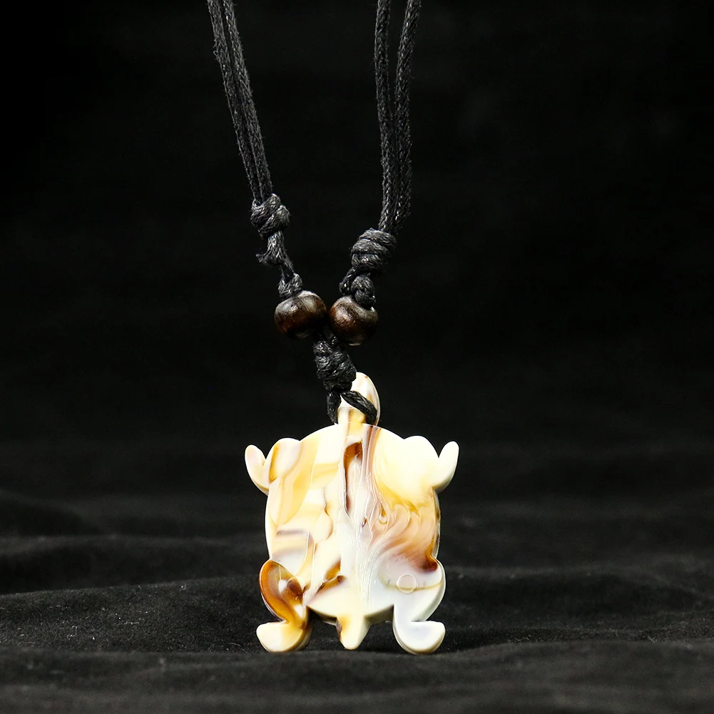 Natural seashell carving Charm Turtles pendant Vintage Necklace Longevity Tortoise Pendant Feng Shui Gift Amulet Jewelry