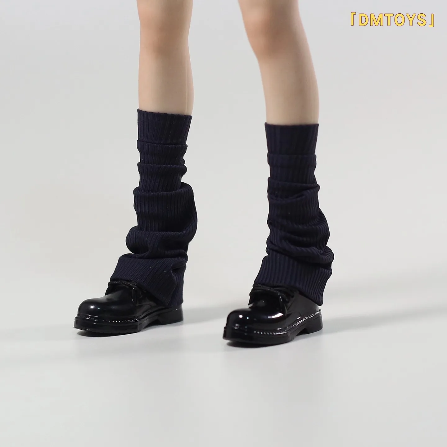 DMTOYS DP004 1/6 جنود أنثى كومة تخزين جوارب الطالب JK الملابس والاكسسوارات تناسب 12 ''عمل الشكل في الأوراق المالية