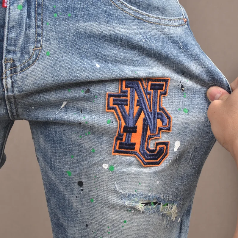 Summer thin hole denim shorts men's trendy brand stretch slim fit fashion badge embroidery design street five quarter pants